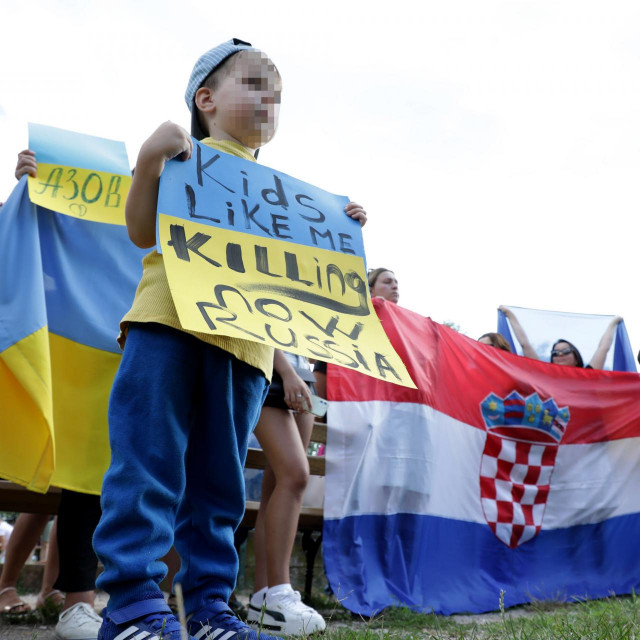 Prosvjed protiv ruskih zlocčna nad ukrajinskim zarobljenicima 