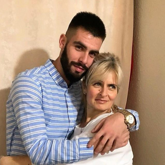 Robert Perić-Komšić i majka Ljiljana