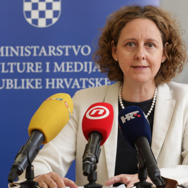 Ministrica kulture i medija Nina Obuljen Korzinek 