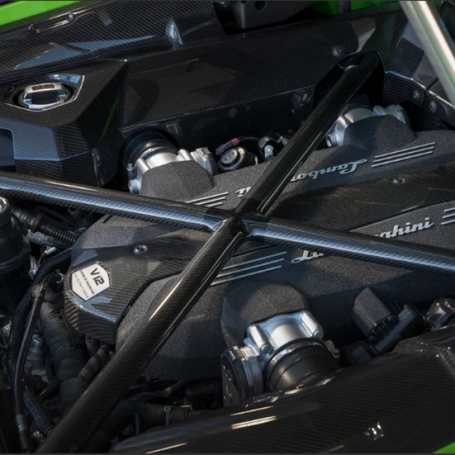 Lamborghini V12