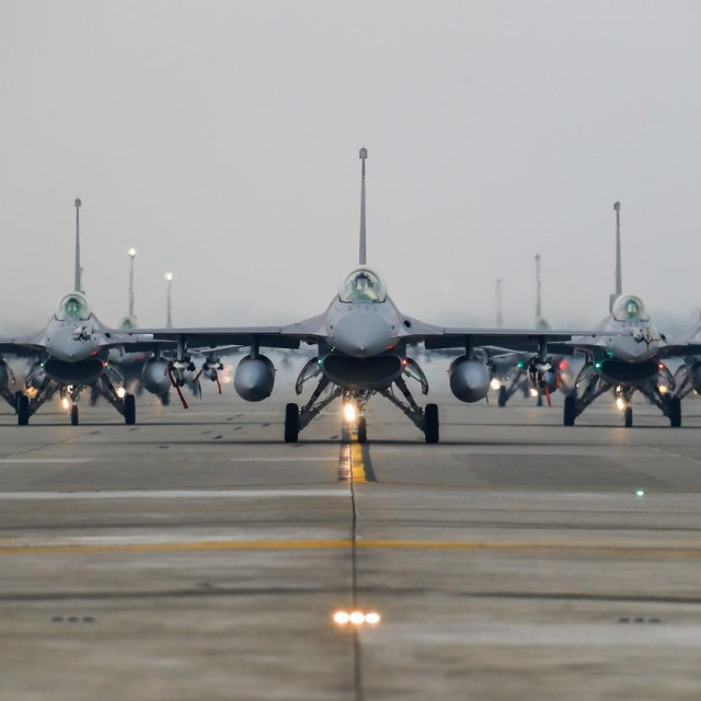 Tajvanski F-16V borci.