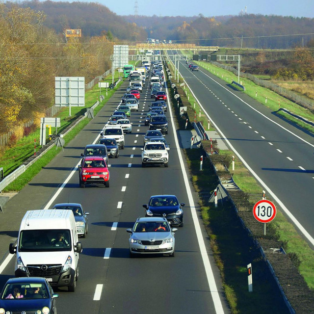 Kolona na A1/Arhivska fotografija