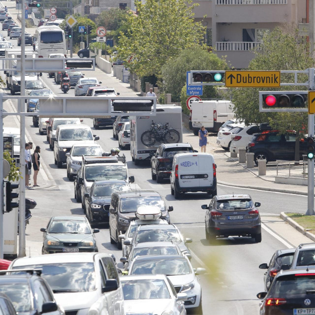 Gužva na Jadranskoj magistrali kod Makarske