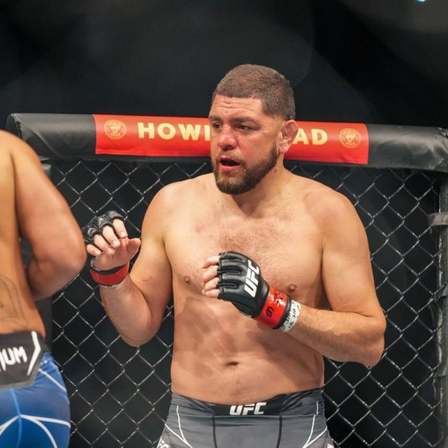 Robbie Lawler vs. Nick Diaz