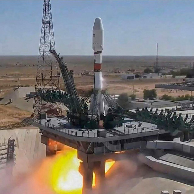 Lansiranje Khayyama