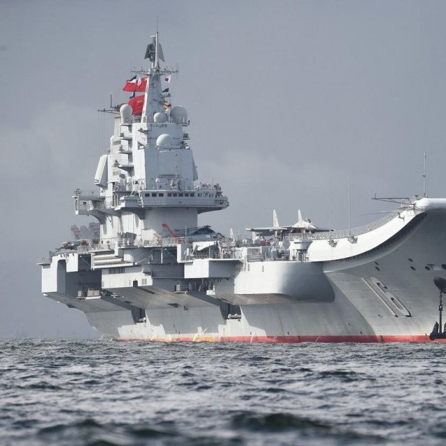 Kineski nosač aviona Liaoning