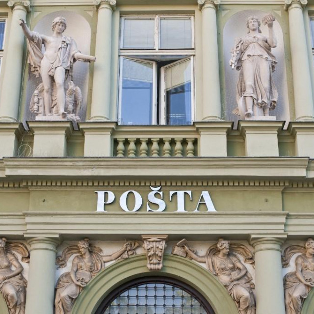 Ilustracija, zgrada Pošte Slovenije u Mariboru