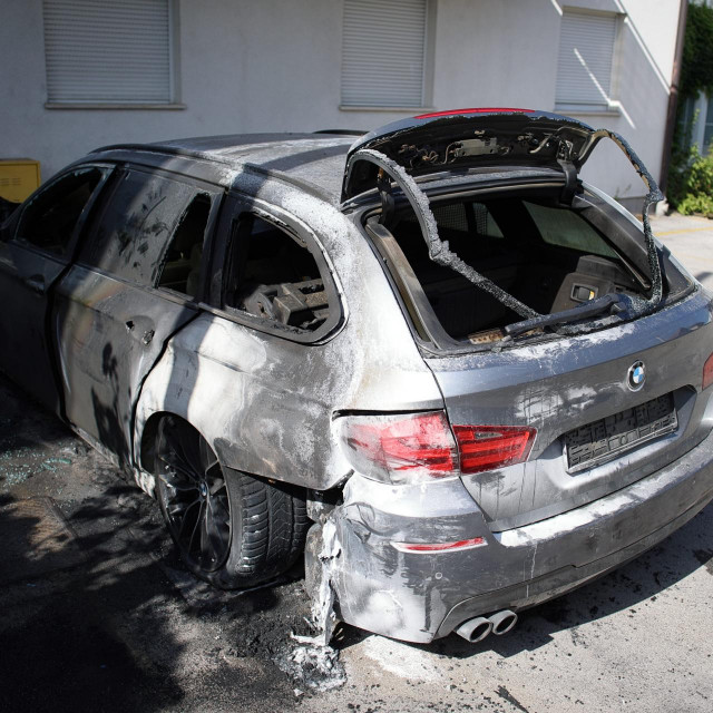 Izgoreni BMW u Savskom Gaju