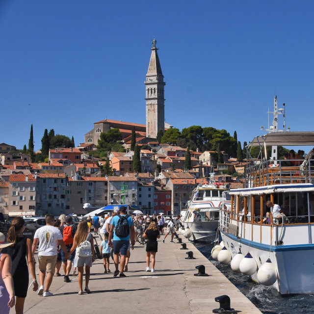 ilustrativna fotografija turista u Rovinju