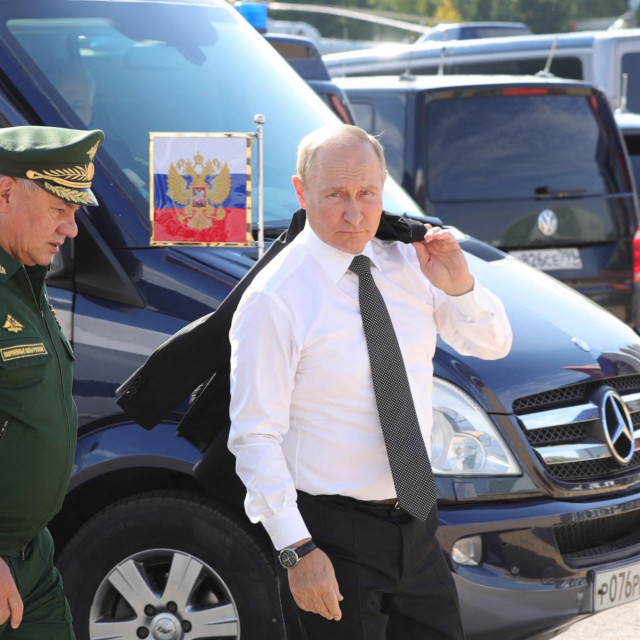 Sergej Šojgu i Vladimir Putin