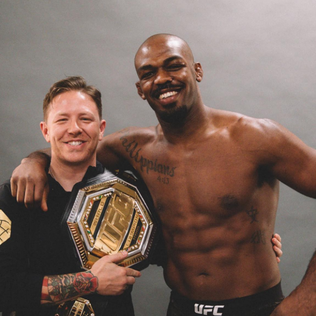 Brandon Gibson i Jon Jones