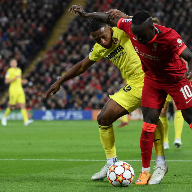 Pervis Estupinan (lijevo)