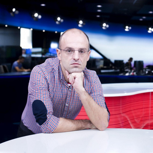 Mislav Bago od 2009. godine radio je na Novoj TV
 