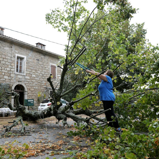 Posljedice oluje na Korzici