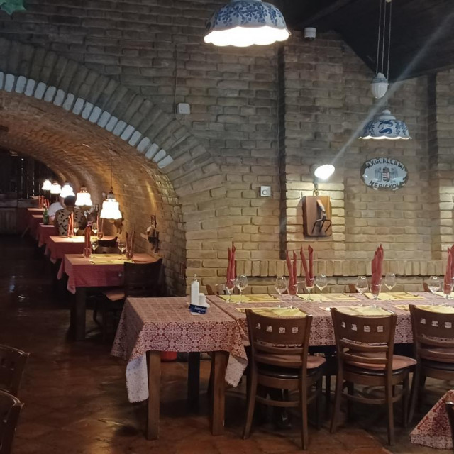 Interijer restorana vinarije Josić
