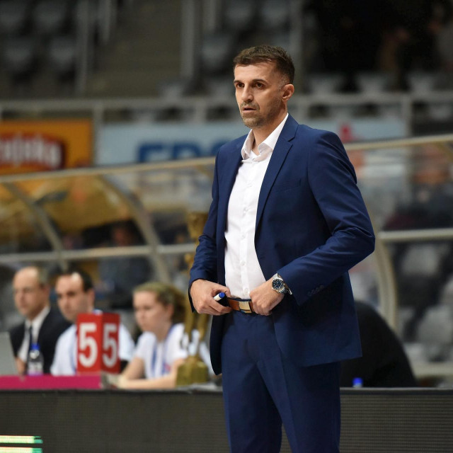 Trener Cibone Josip Sesar