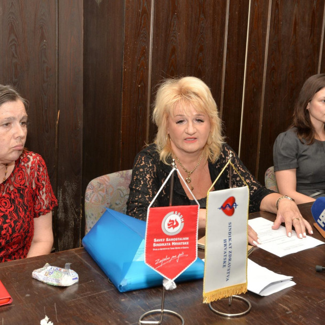 Dinka Milinković (radnica KBC-a), Radmila Čahut Jurišić (sindikalni povjerenik), Petra Vaci (pravnica sindikata).
 
