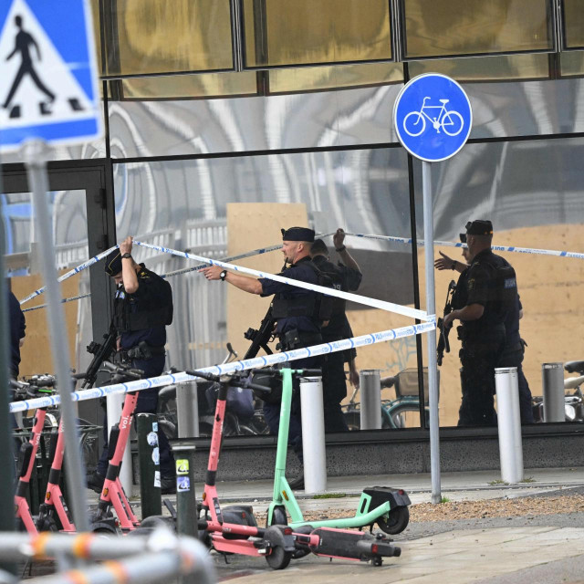 Policajci na mjestu pucnjave u Malmou