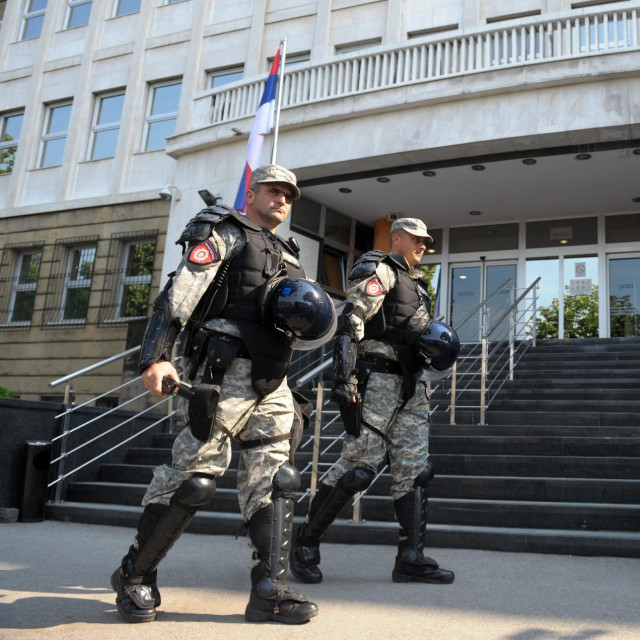 Tužiteljstvo za ratne zločine predložilo je sudu da proces protiv okrivljenih vodi u njihovom odsustvu