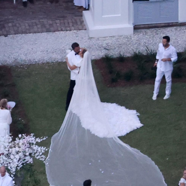 Jennifer Lopez i Ben Affleck na vjenčanju