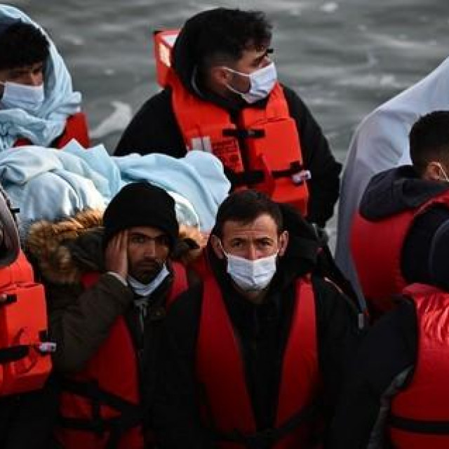 Migranti stižu u Veliku Britaniju, arhivska snimka