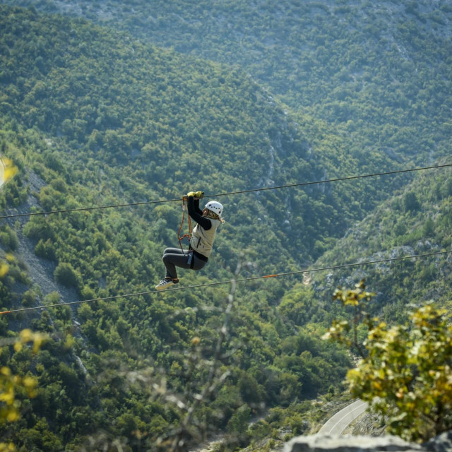 Zip line Šibenik u kanjonu Čikole
