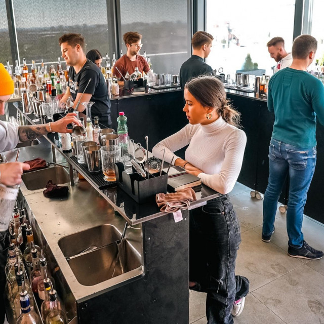 Obrazovni centar (5. generacija)