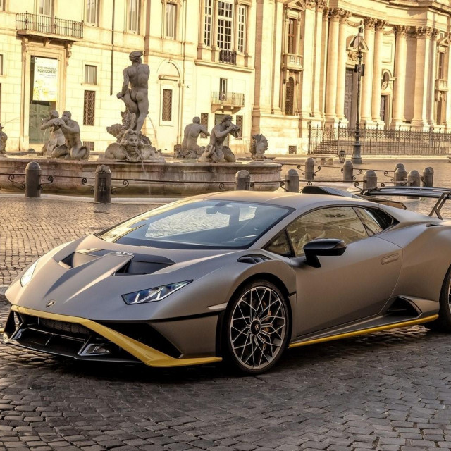 Lamborghini Huracan STO