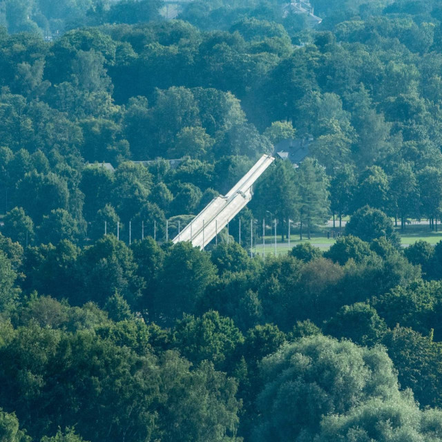 Rušenje spomenika u Rigi