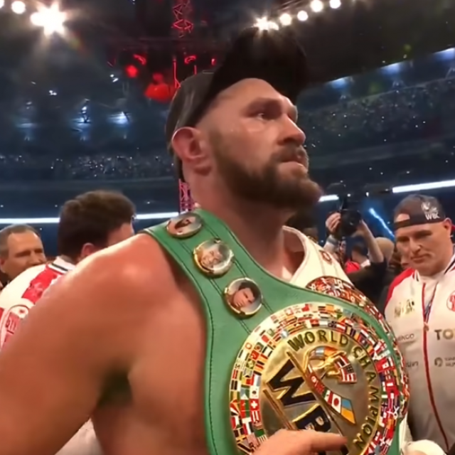 Tyson Fury s WBC-ovim pojasem