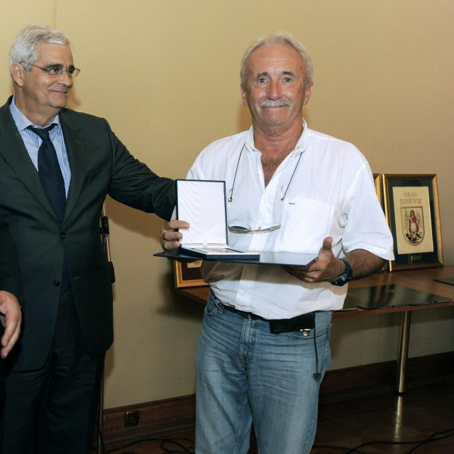 Ante Granik prilikom primanja jedne od svojih brojnih nagrada