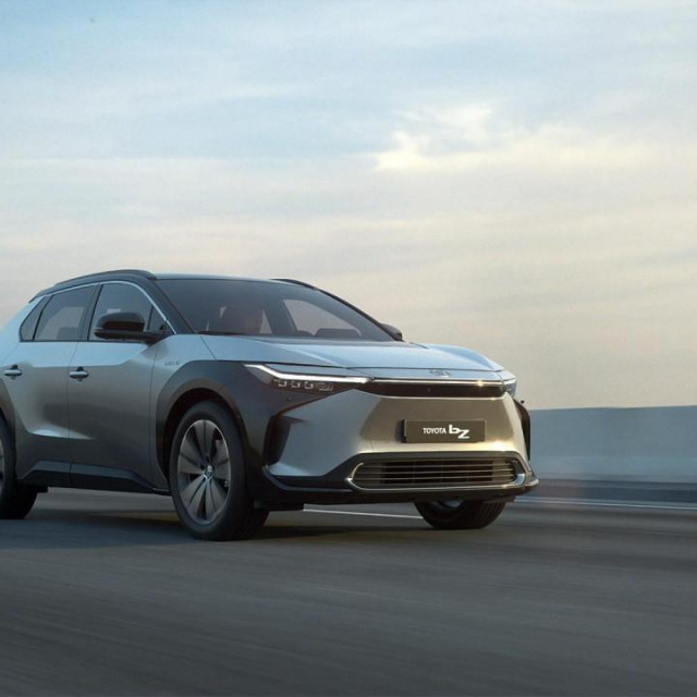 2023. Toyota bZ4X