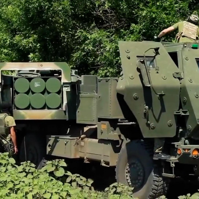 Raketni sustav HIMARS