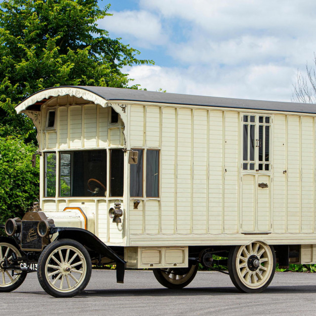 1914. Ford Model T kamper