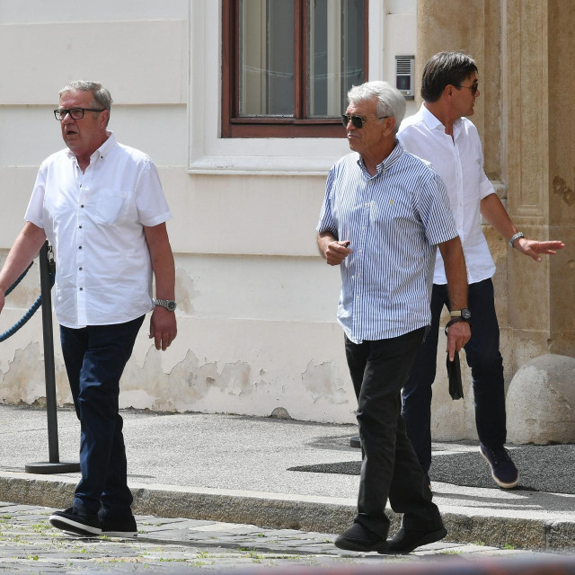 Piloti Vladimir Mikac, Zdenko Radulj, Željko Jelenić