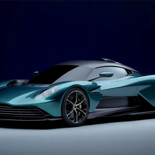 Aston Martin Valhalla (skica)
