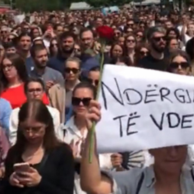 Prosvjed u Prištini