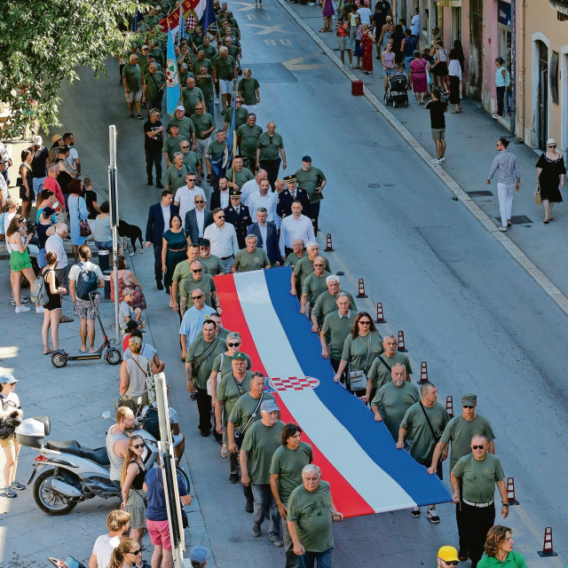 
Veterani su u svom pismu iznijeli dramatičnu viziju sunovrata zemlje za koju su ratovali