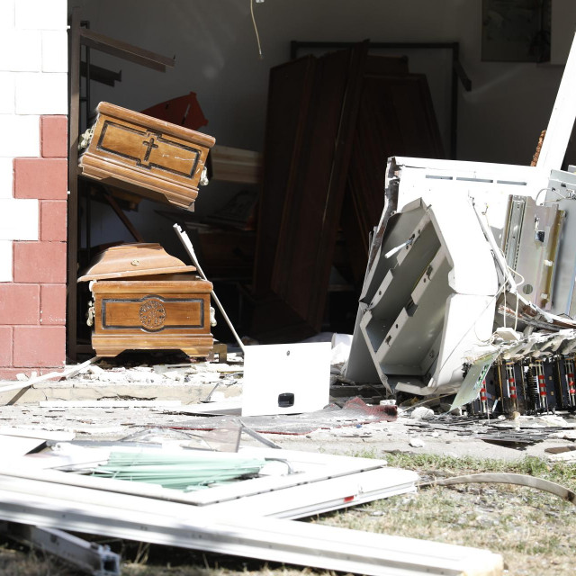 U Dubravi eksplozijom oštećen bankomat