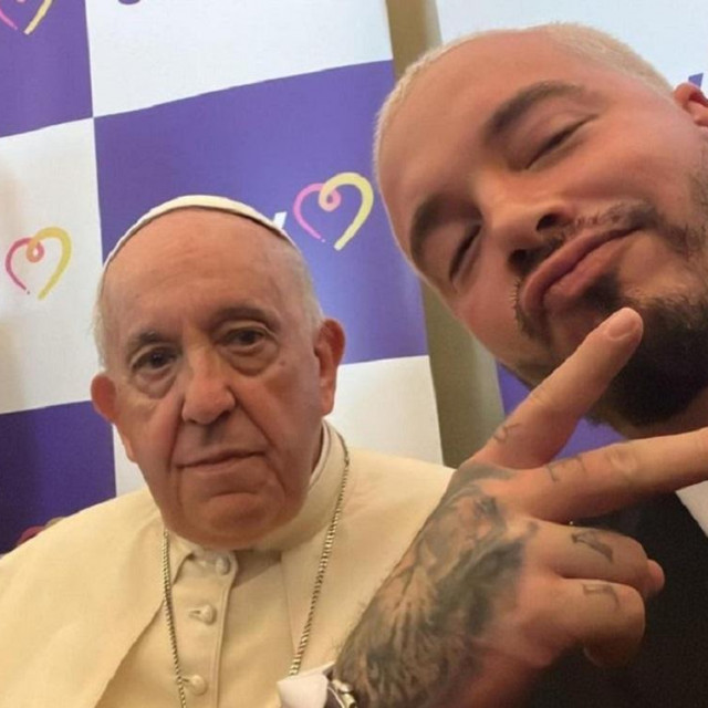 Papa Franjo i J Balvin