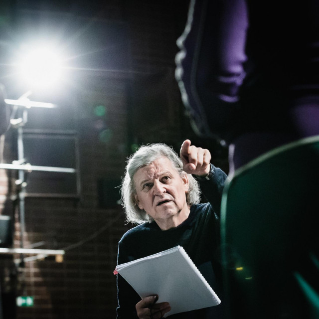 redatelj Janusz Kica na probi predstave ‘Svjetlo pada‘