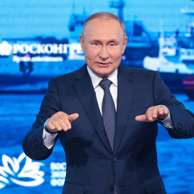 Vladimir Putin na Istočnom ekonomskom forumu u Vladivostoku