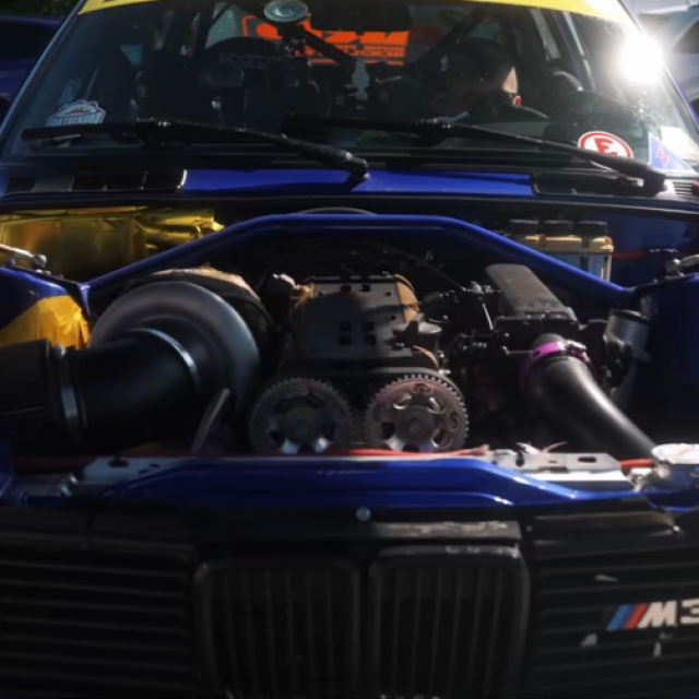 BMW M3 E30 2JZ