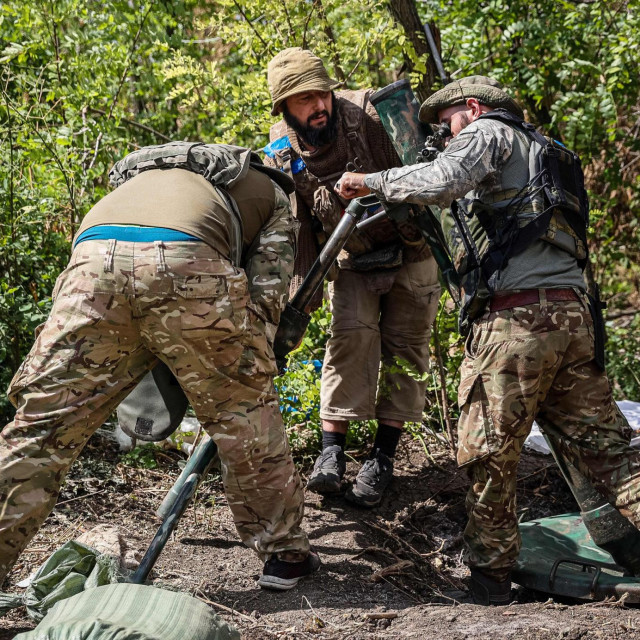 Prva linija obrane u Donjecku, ukrajinski vojnici (ilustracija)
