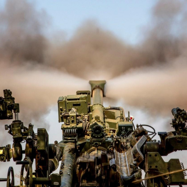 Haubica M777 od 155 mm