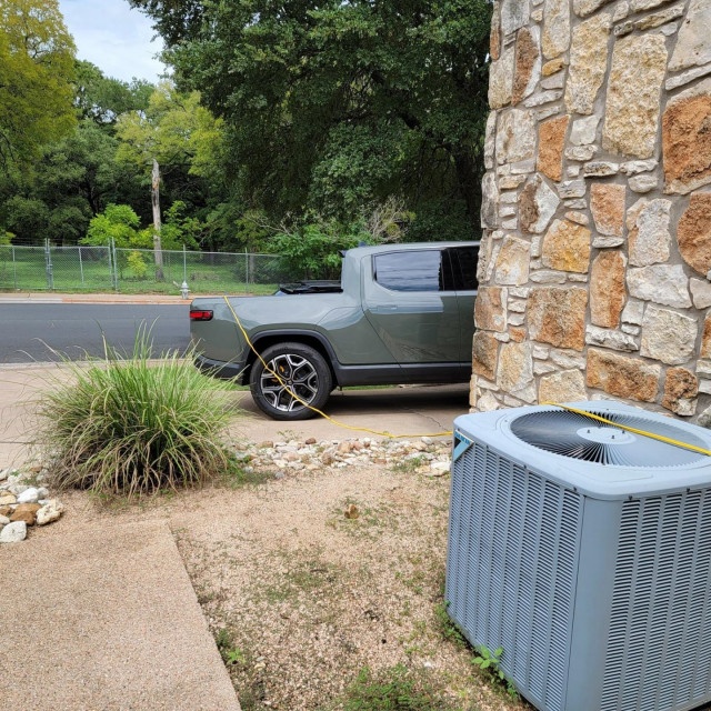 Kabel provučen od pick-up-a do ordinacije