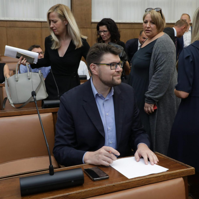 Nedavna zajednička sjednica saborske oporbe