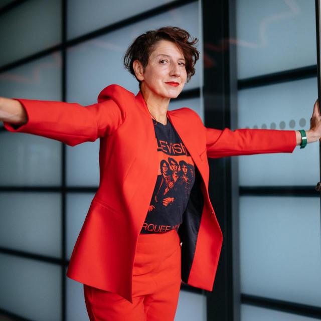 Boli me nemogućnost mog daljnjeg profesionalnog razvoja koja je otpisana ciničnom izjavom kolege Pristaša kako nisam zakinuta jer nisam ”natječajem izgubila svoje mjesto u MSU, niti mogućnost djelovanja izvan njega.”