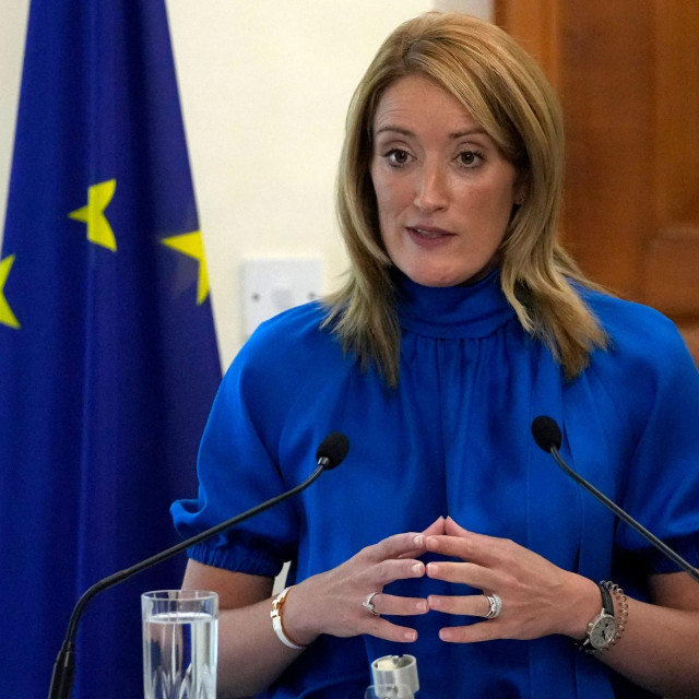 Predsjednica Europskog parlamenta Roberta Metsola tvrdi da je sve bilo po proceduri