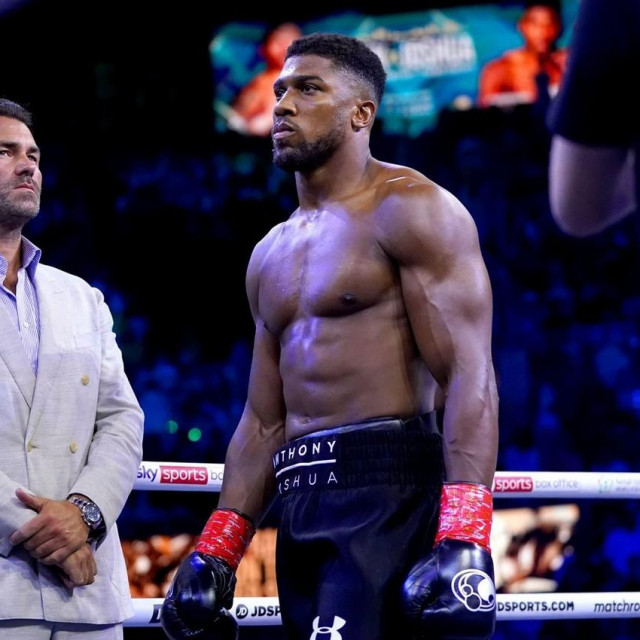Eddie Hearn (lijevo) i Anthony Joshua